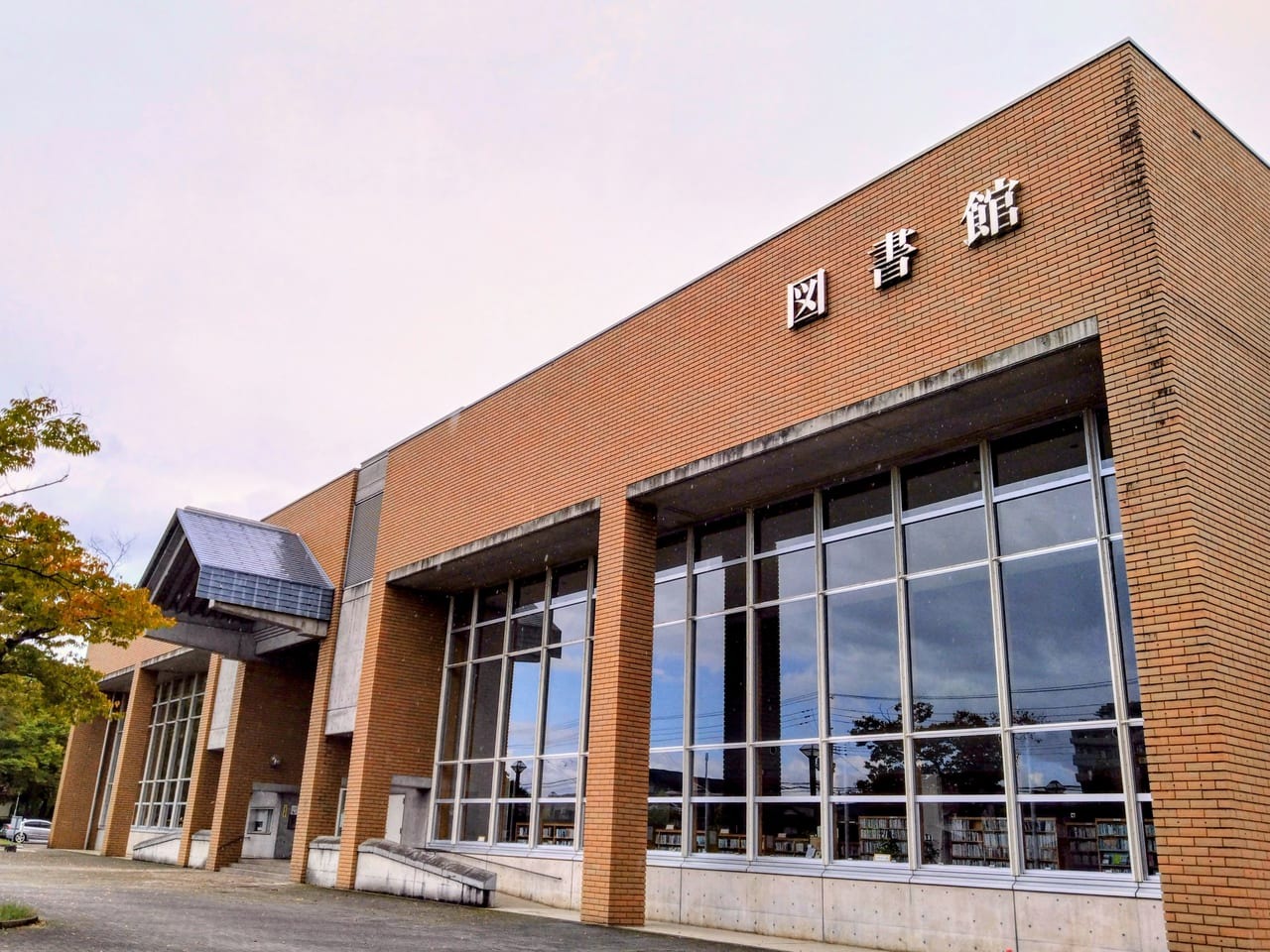 中央図書館2023-1
